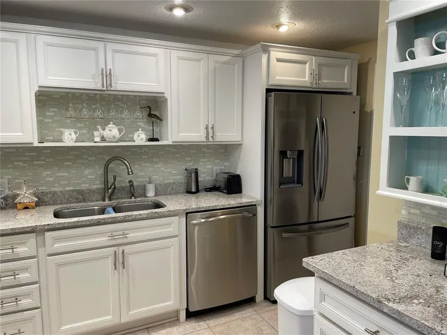 $4,000 | 1621 Gulf Boulevard, Unit 1106, Clearwater Beach, FL 33767