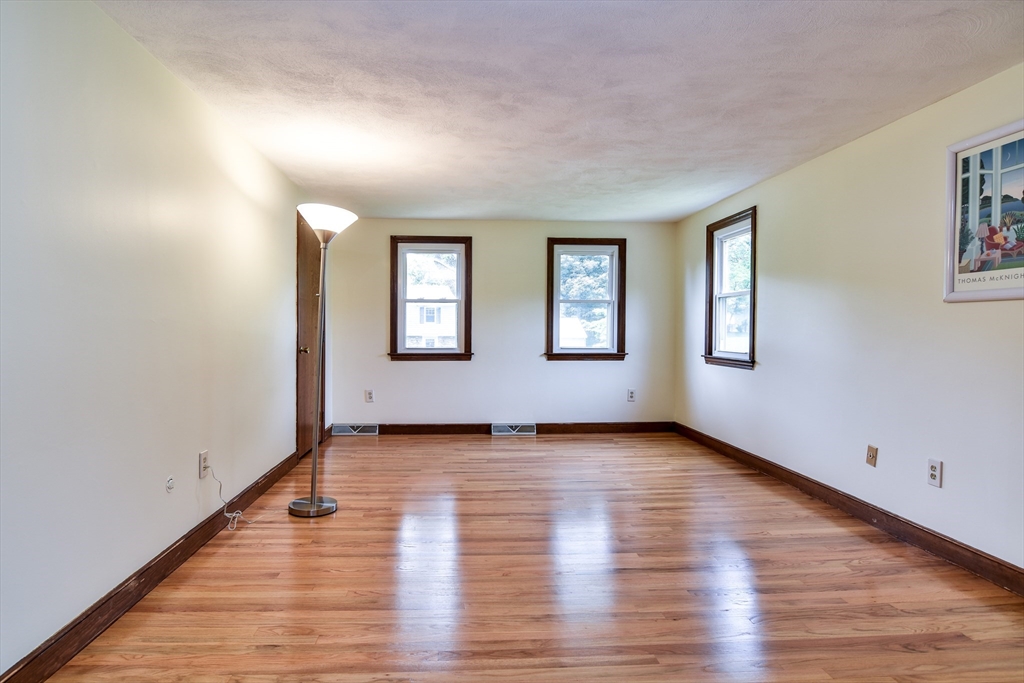 19 Swanson Road Framingham, MA 01701 - Photo 15 of 30