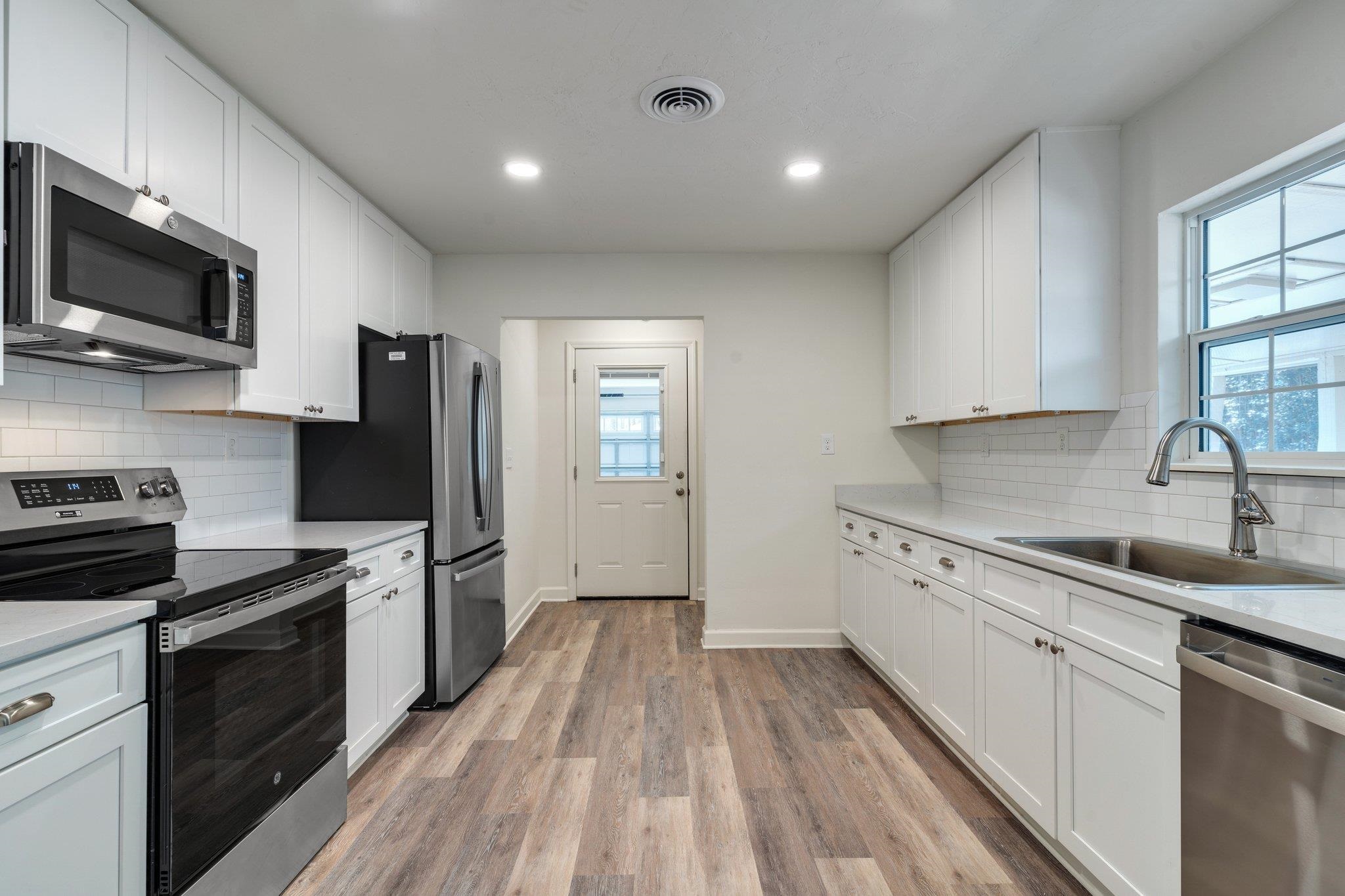 1395 Jeffrey Road Tallahassee, FL 32312 - Photo 24 of 39 Gallery Image 24