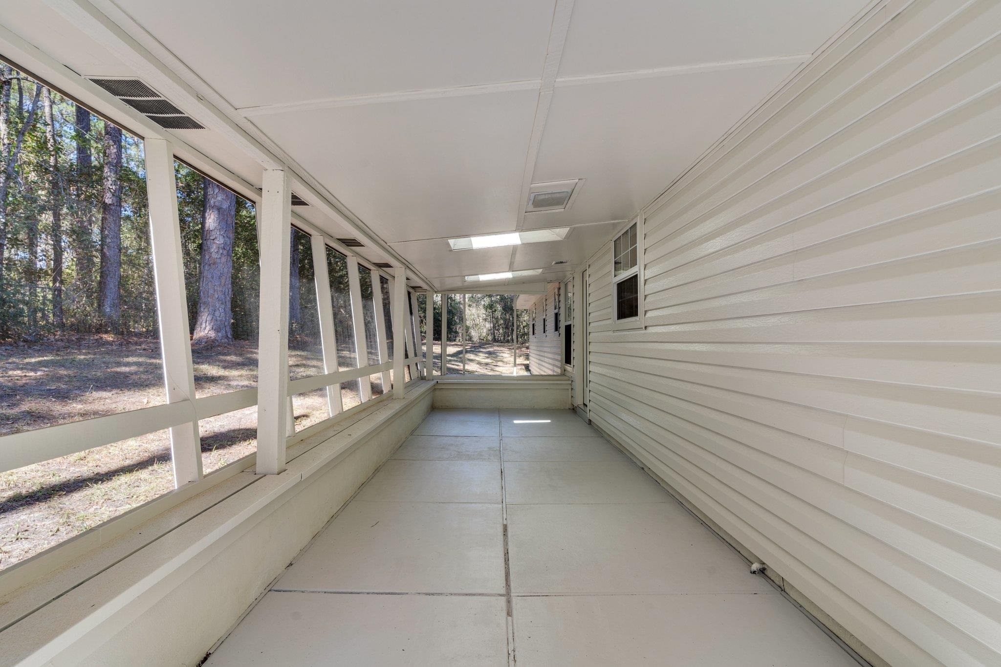 1395 Jeffrey Road Tallahassee, FL 32312 - Photo 9 of 39 Gallery Image 9