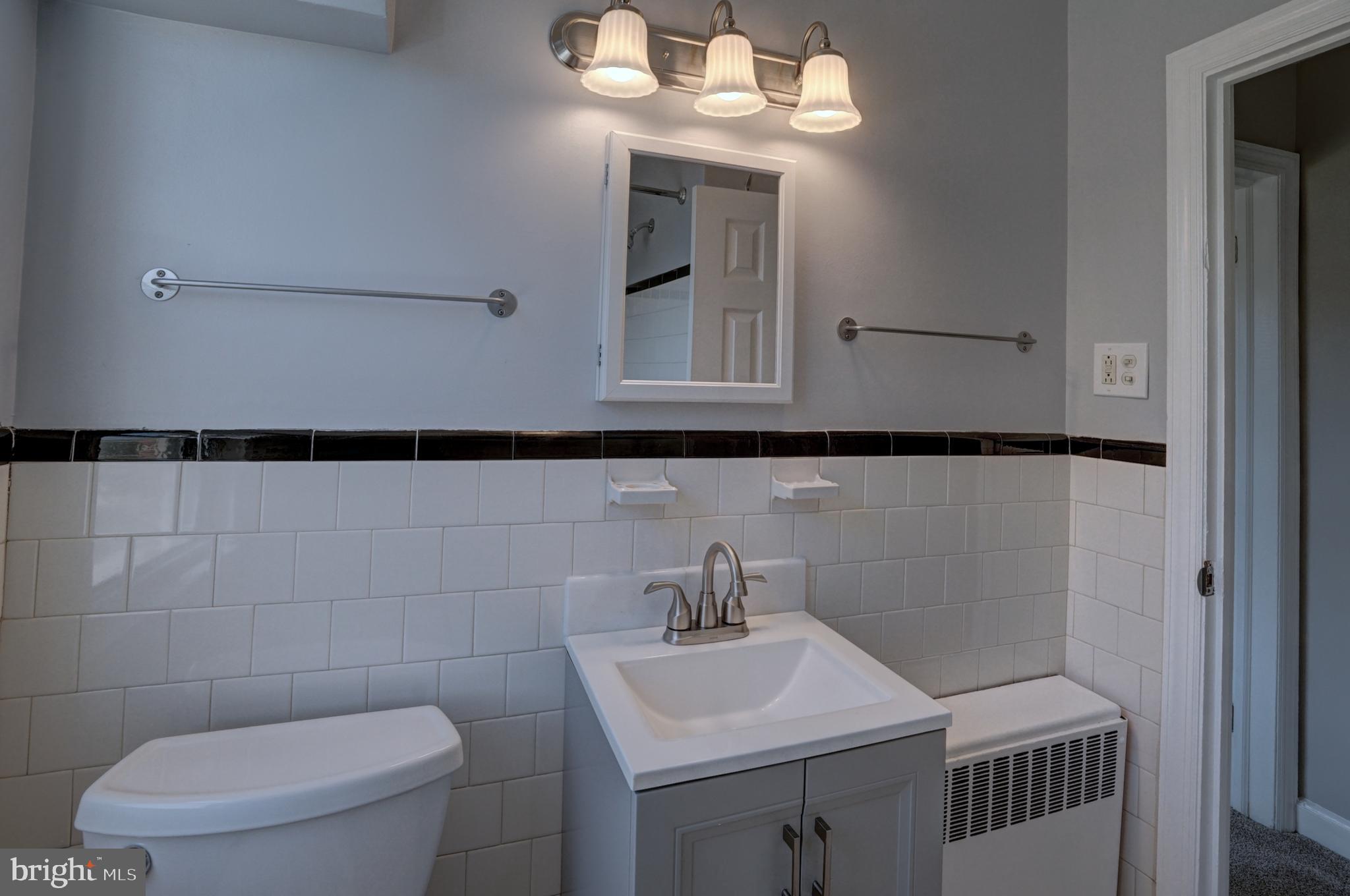 3535 Benzinger Road Baltimore, MD 21229 - Photo 14 of 23 Bathroom