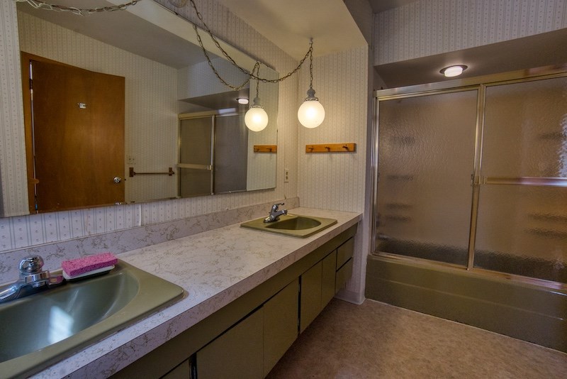 18615 North Division Road Colbert, WA 99005 - Photo 10 of 37