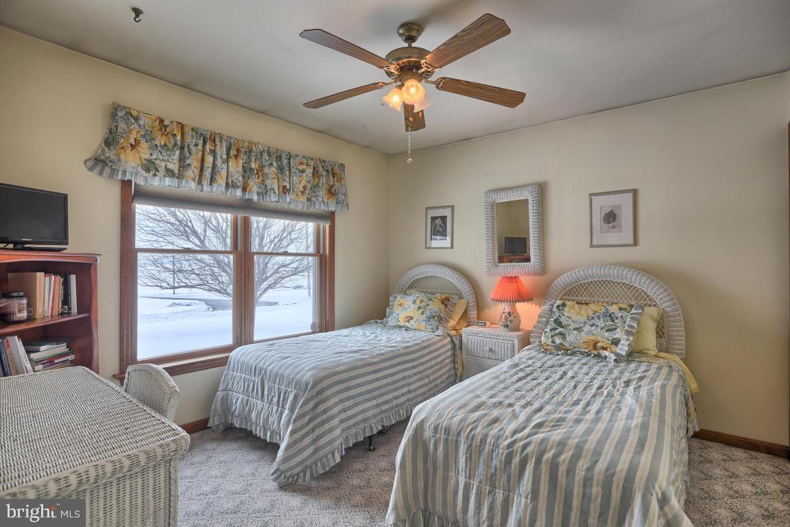 780 Power Road Manheim, PA 17545 - Photo 15 of 34