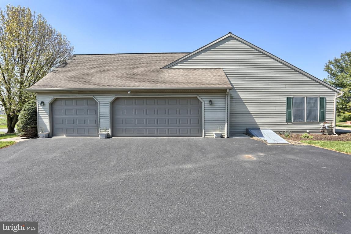 780 Power Road Manheim, PA 17545 - Photo 32 of 34