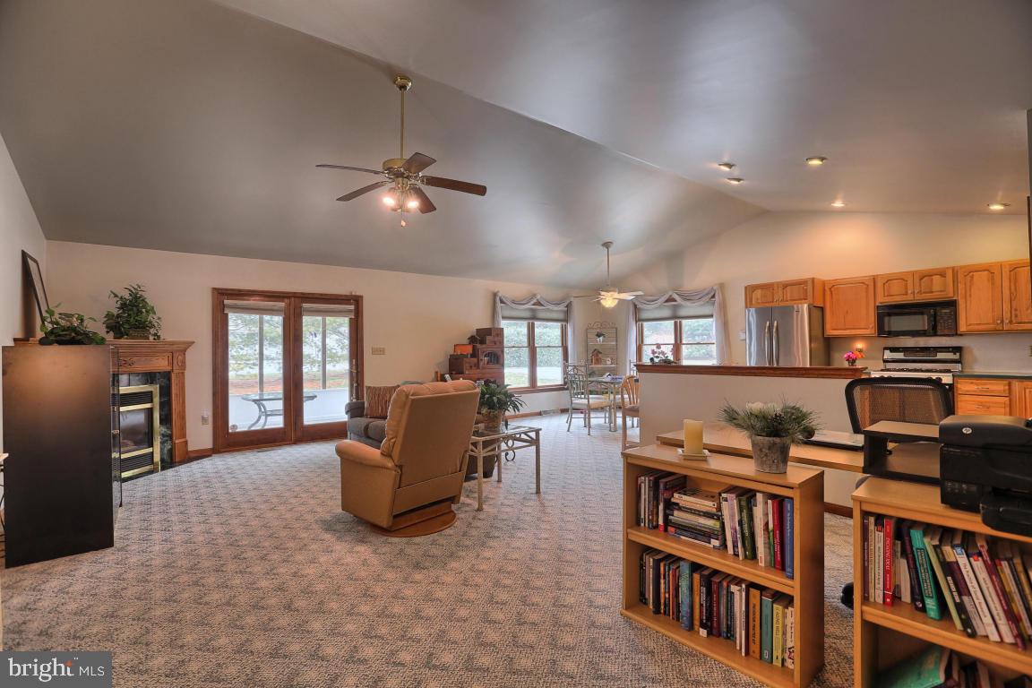 780 Power Road Manheim, PA 17545 - Photo 6 of 34