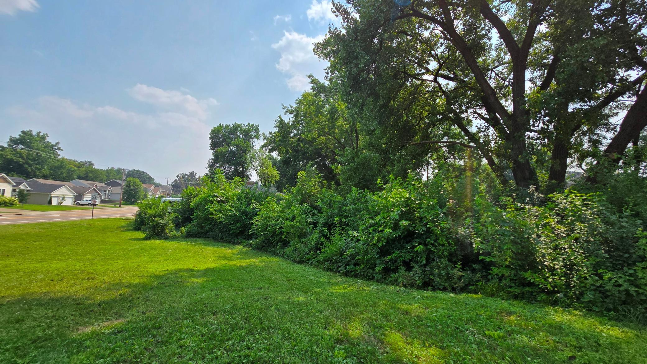 3949 Douglas Drive North Crystal, MN 55427 - Photo 3 of 9