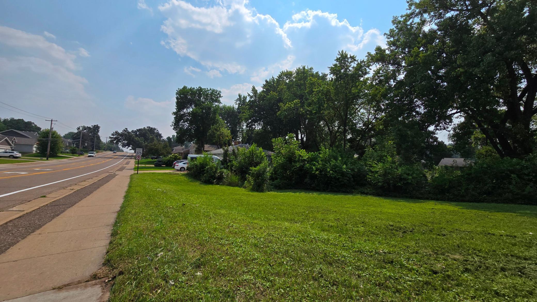 3949 Douglas Drive North Crystal, MN 55427 - Photo 7 of 9