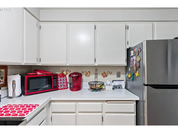 $260,000 | 151 Treehill Loop, Eugene, OR 97405