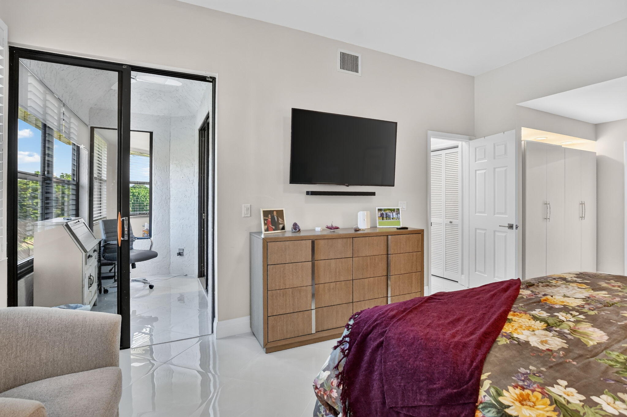 7535 La Paz Boulevard, Unit 306 Boca Raton, FL 33433 - Photo 21 of 37 master bedroom