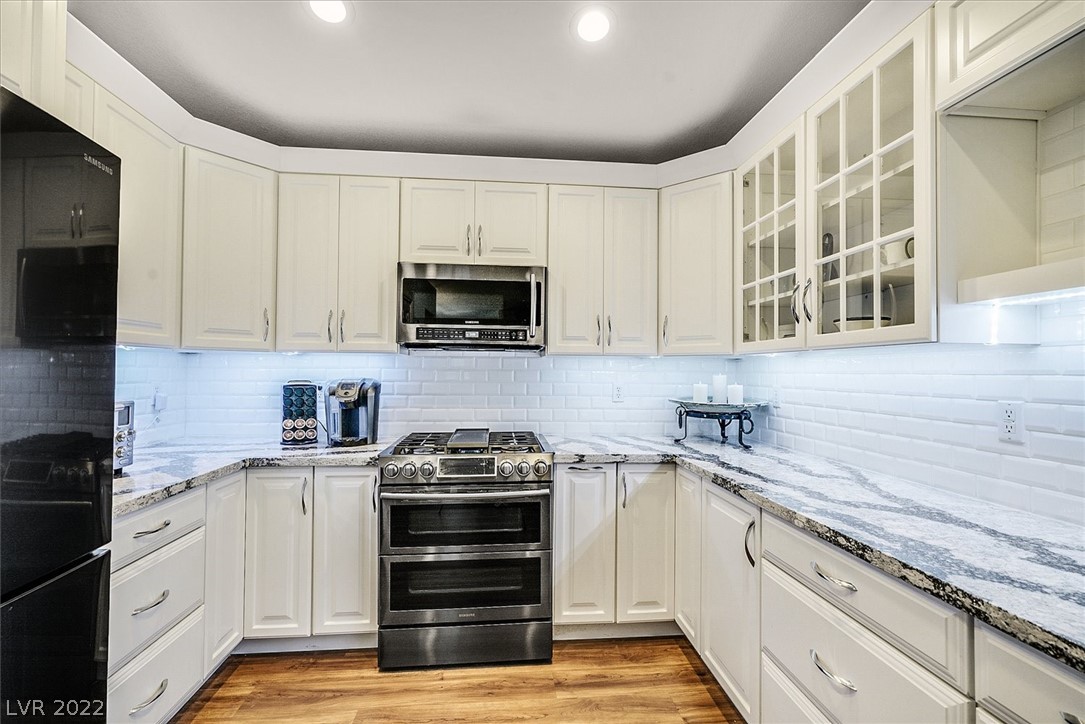 2183 Hidden Ranch Terrace Henderson, NV 89052 - Photo 4 of 35 Gallery Image 4