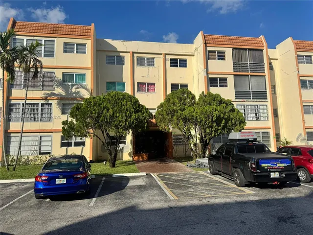 $1,950 | 2551 Northwest 41st Avenue, Unit 411, Lauderhill, FL 33313