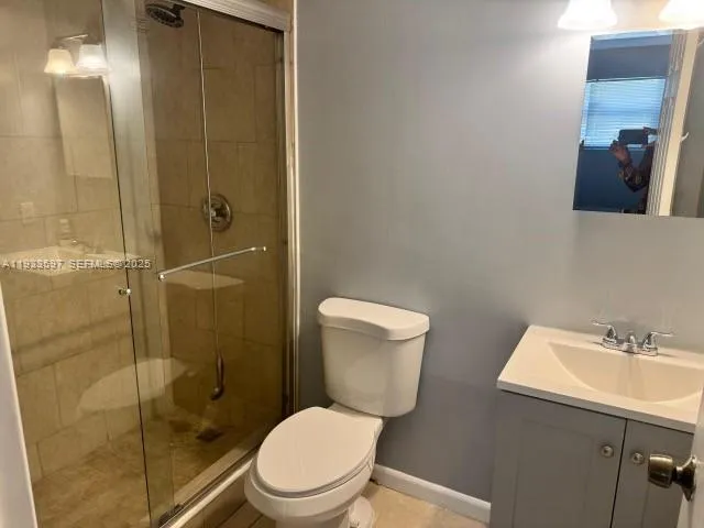 $1,950 | 2551 Northwest 41st Avenue, Unit 411, Lauderhill, FL 33313