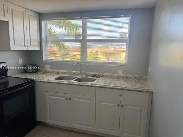 $1,950 | 2551 Northwest 41st Avenue, Unit 411, Lauderhill, FL 33313
