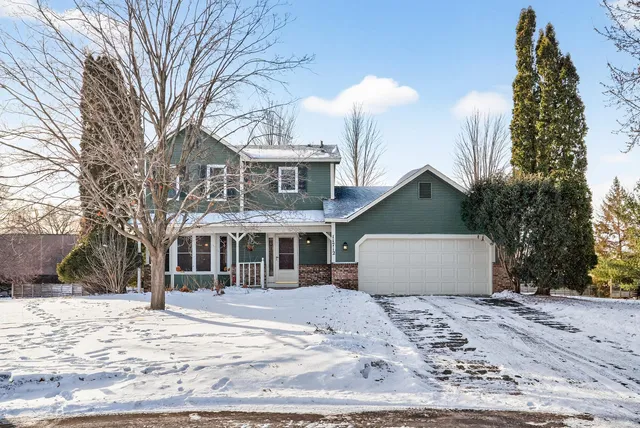 $449,900 | 11712 Sierra Court, Burnsville, MN 55337