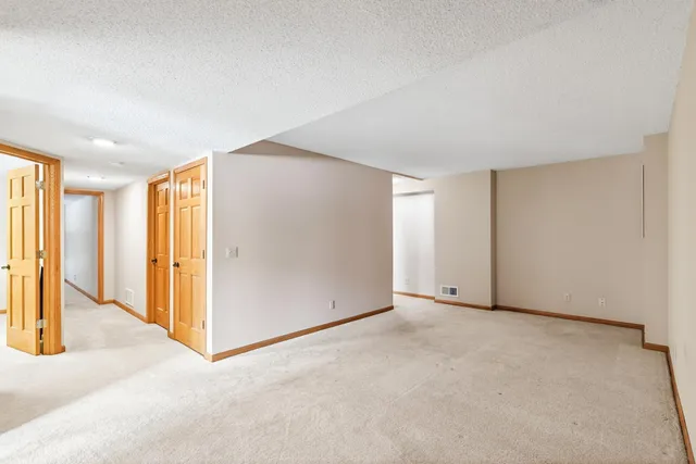 $449,900 | 11712 Sierra Court, Burnsville, MN 55337