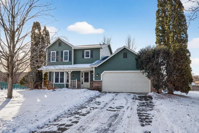 $449,900 | 11712 Sierra Court, Burnsville, MN 55337
