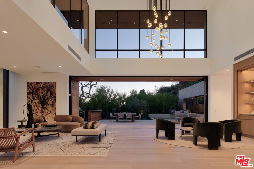 10901 Chalon Road Los Angeles, CA 90077 - Photo 20 of 20