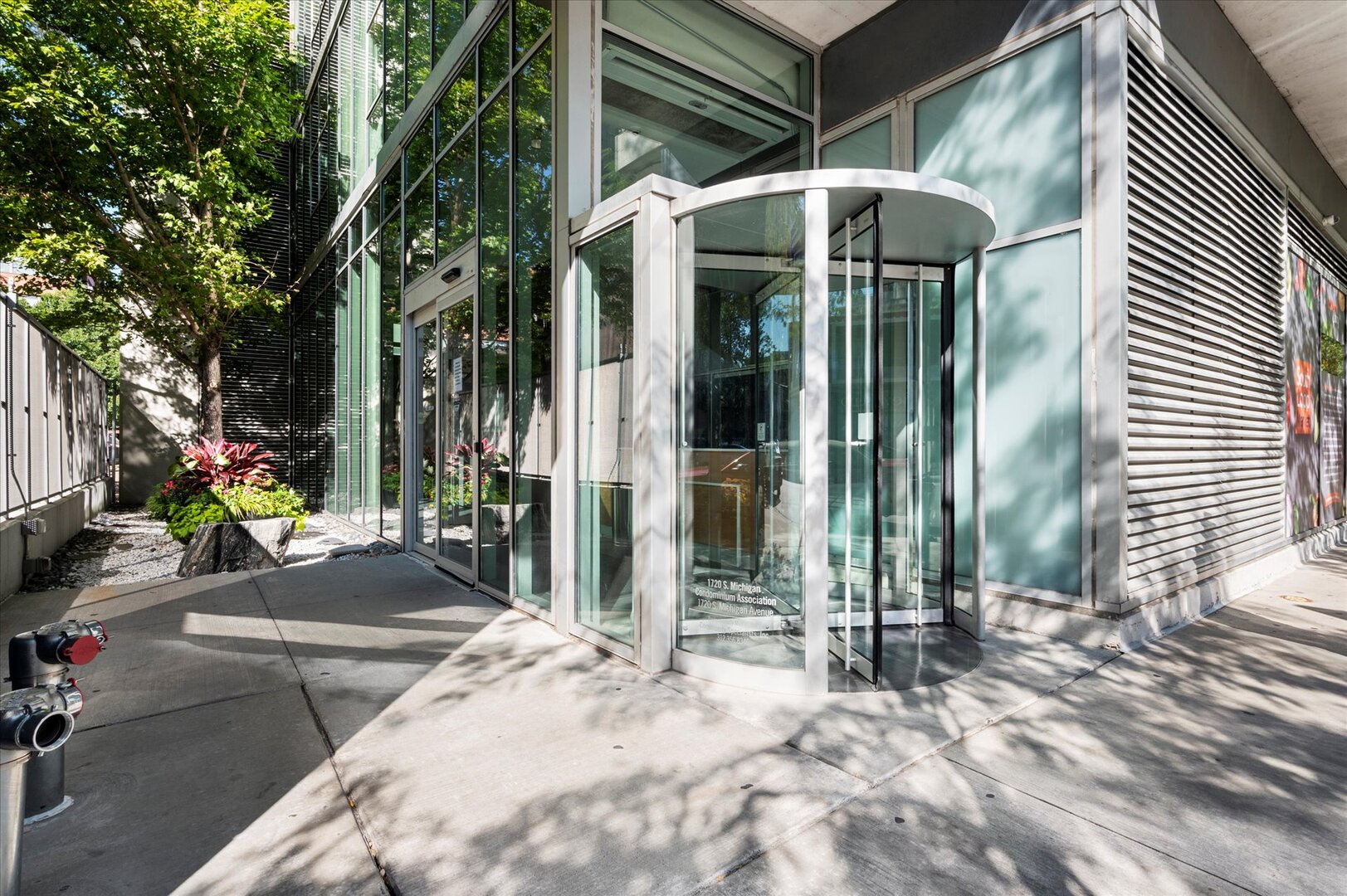 1720 South Michigan Avenue, Unit 1712 Chicago, IL 60616 - Photo 3 of 33 a view of outdoor space and yard