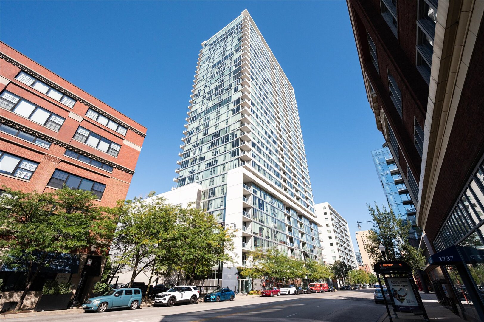 1720 South Michigan Avenue, Unit 1712 Chicago, IL 60616 - Photo 32 of 33 a view of a tall building next to a road