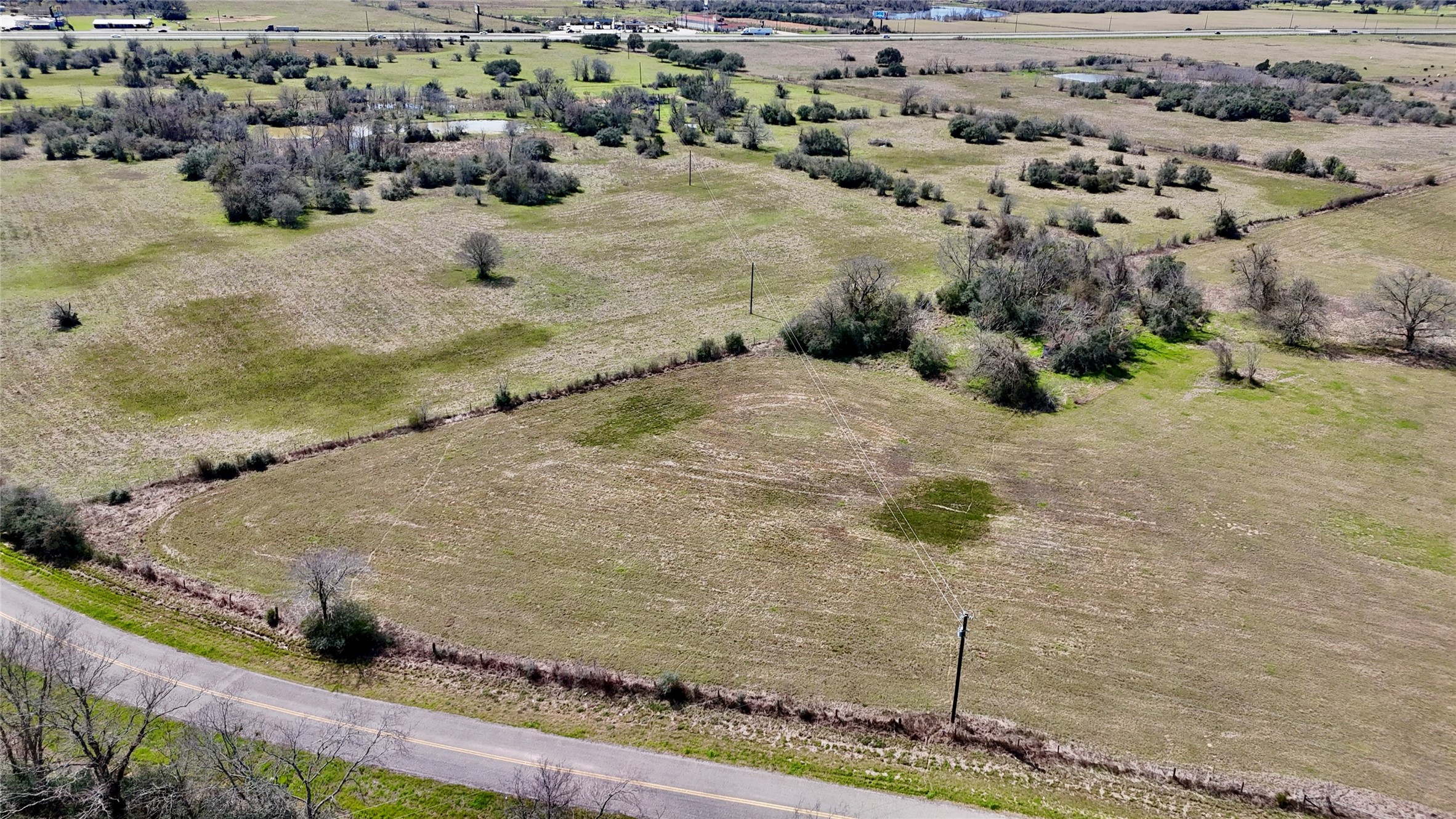23579 Jones Road Hempstead, TX 77445 - Photo 5 of 12 a view of a dry yard