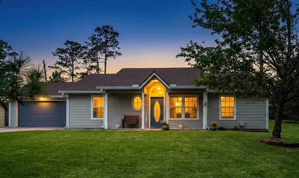 $1,700 | 254 East Sunset Drive, Onalaska, TX 77360