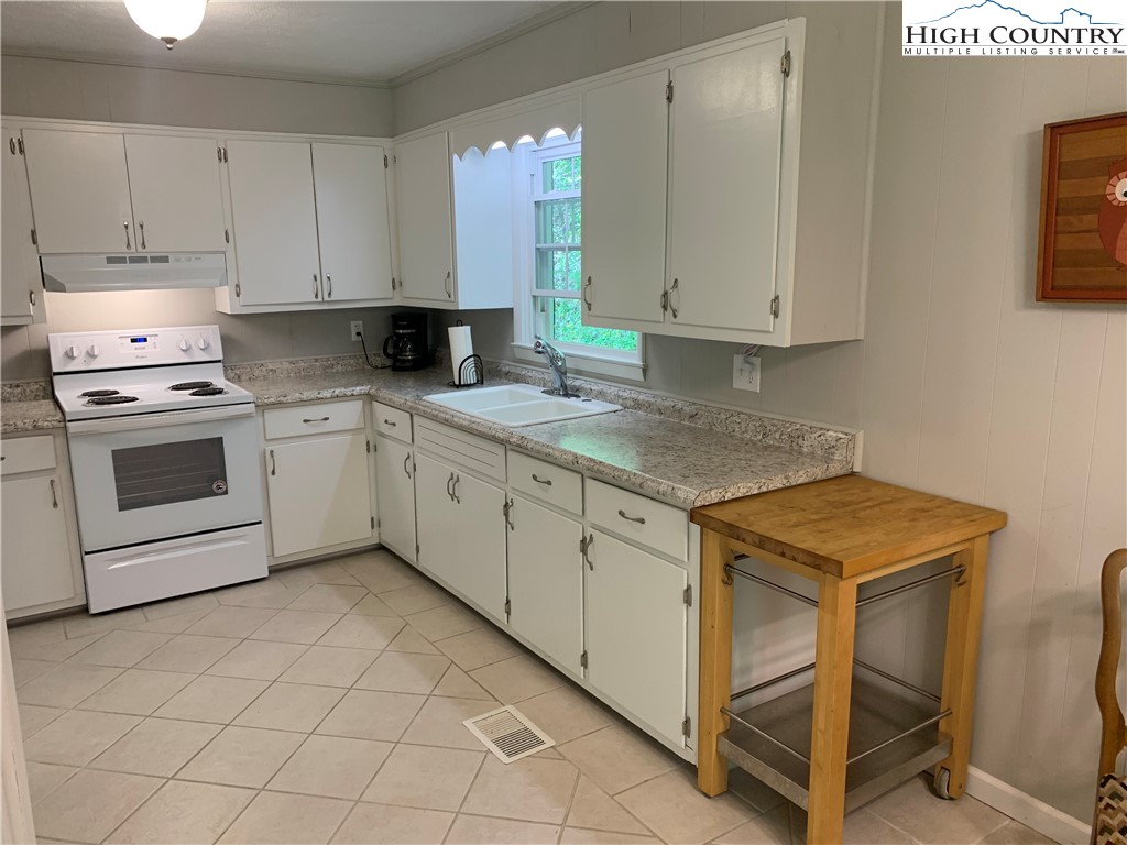 537 Simmons Road Deep Gap, NC 28618 - Photo 29 of 50 Gallery Image 29