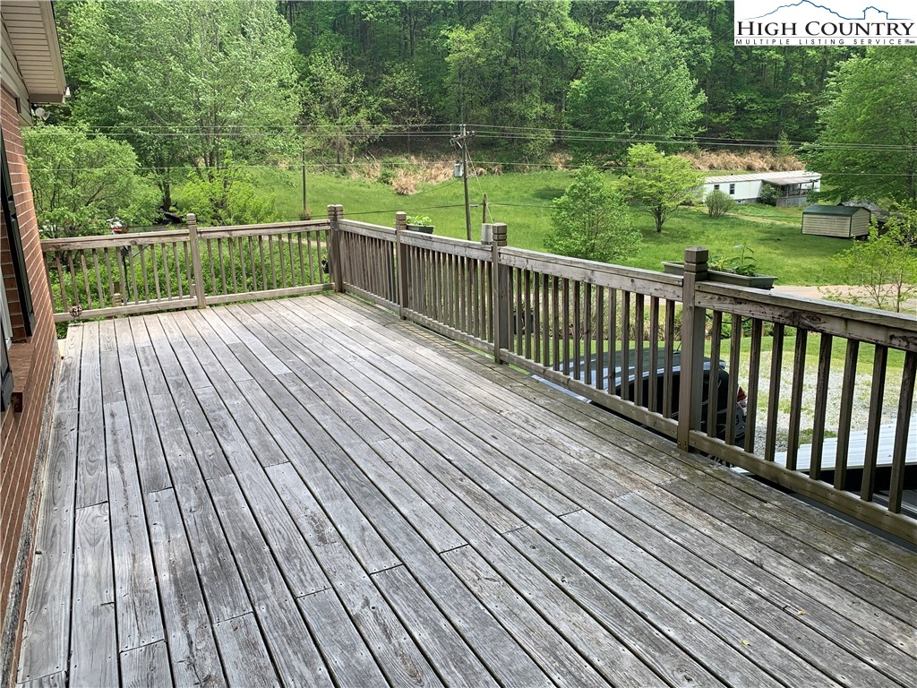 537 Simmons Road Deep Gap, NC 28618 - Photo 5 of 50 Gallery Image 5