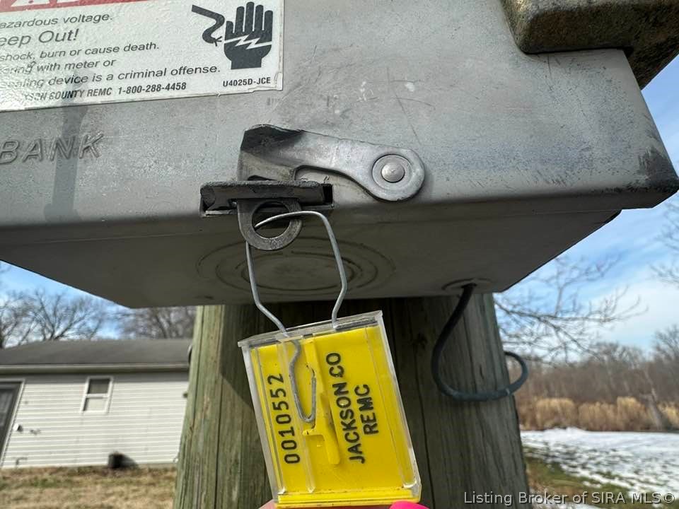 3183 New Frankfort Road Scottsburg, IN 47170 - Photo 18 of 18 Utilities on-site!