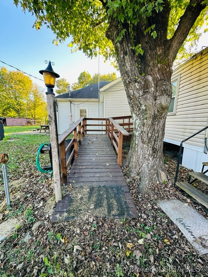 3183 New Frankfort Road Scottsburg, IN 47170 - Photo 6 of 18 1 bed/1 bath partial singlewide.
