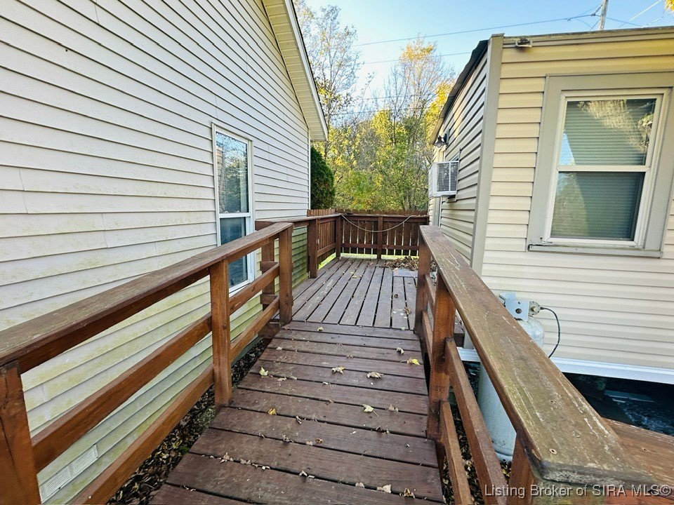 3183 New Frankfort Road Scottsburg, IN 47170 - Photo 7 of 18