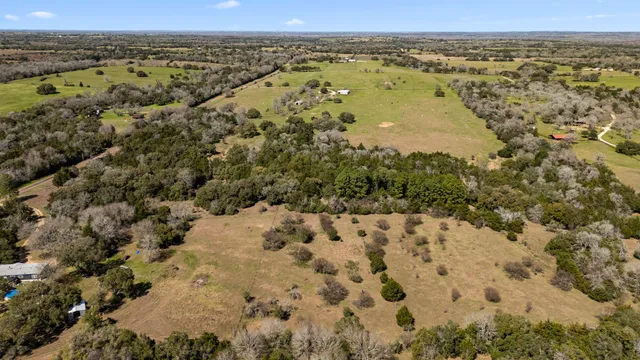 $426,000 | 209 Cr 209 Road, Weimar, TX 78962