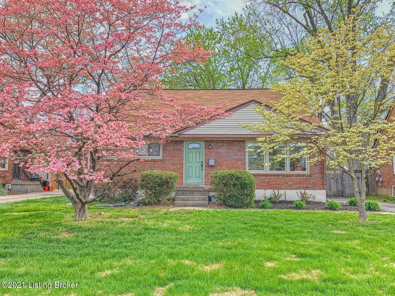 3223 Radiance Road Louisville, KY 40220 - Photo 1 of 35 Front1