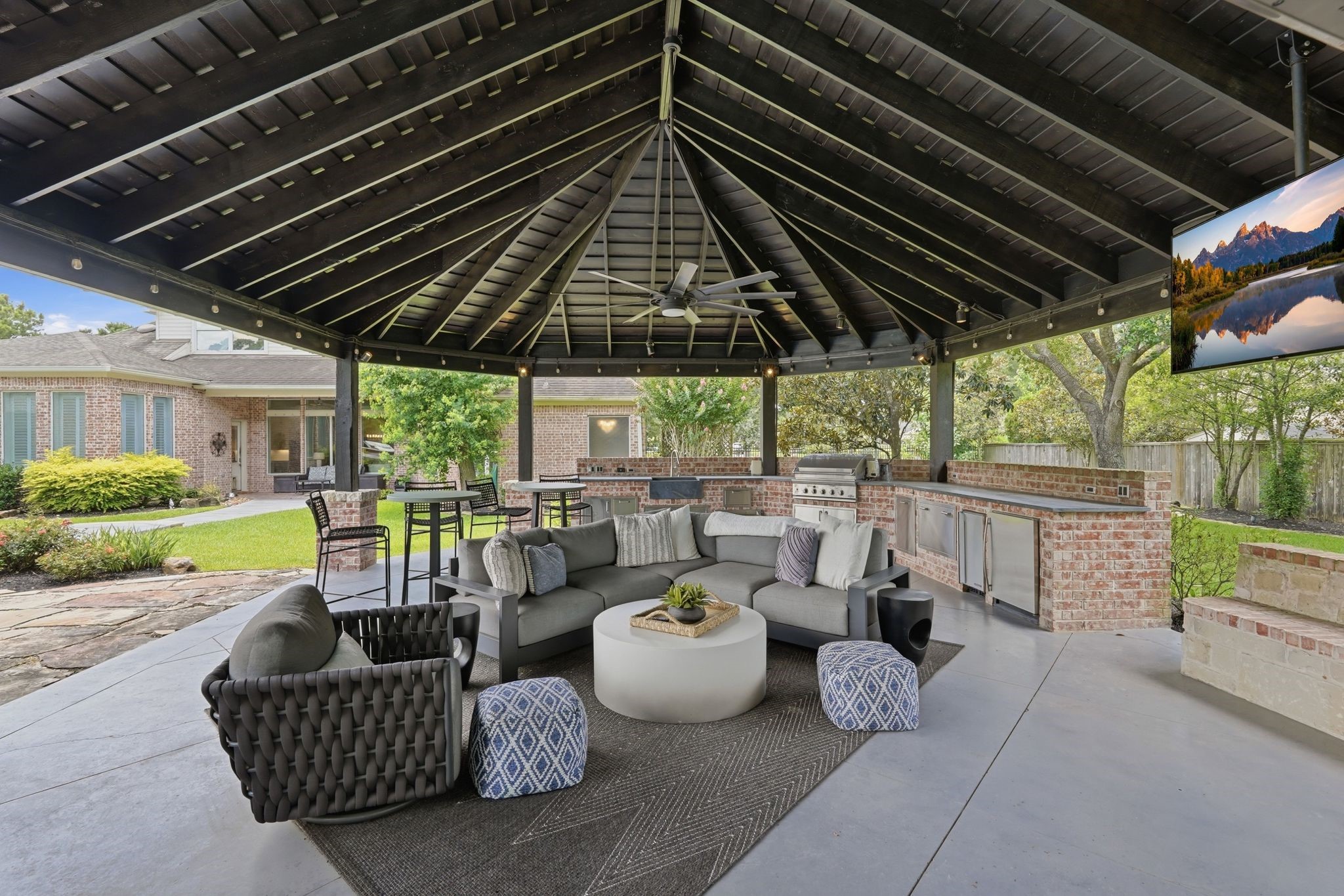 38 Highclere Park Drive Spring, TX 77379 - Photo 37 of 43