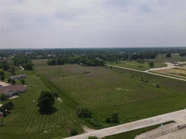 $1,200,000 | 1007 North Brown Street, La Plata, MO 63549