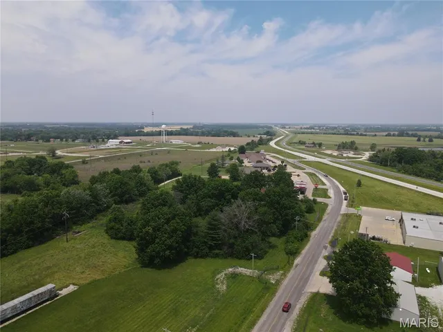 $1,200,000 | 1007 North Brown Street, La Plata, MO 63549