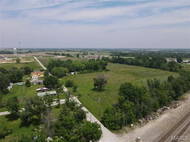 $1,200,000 | 1007 North Brown Street, La Plata, MO 63549