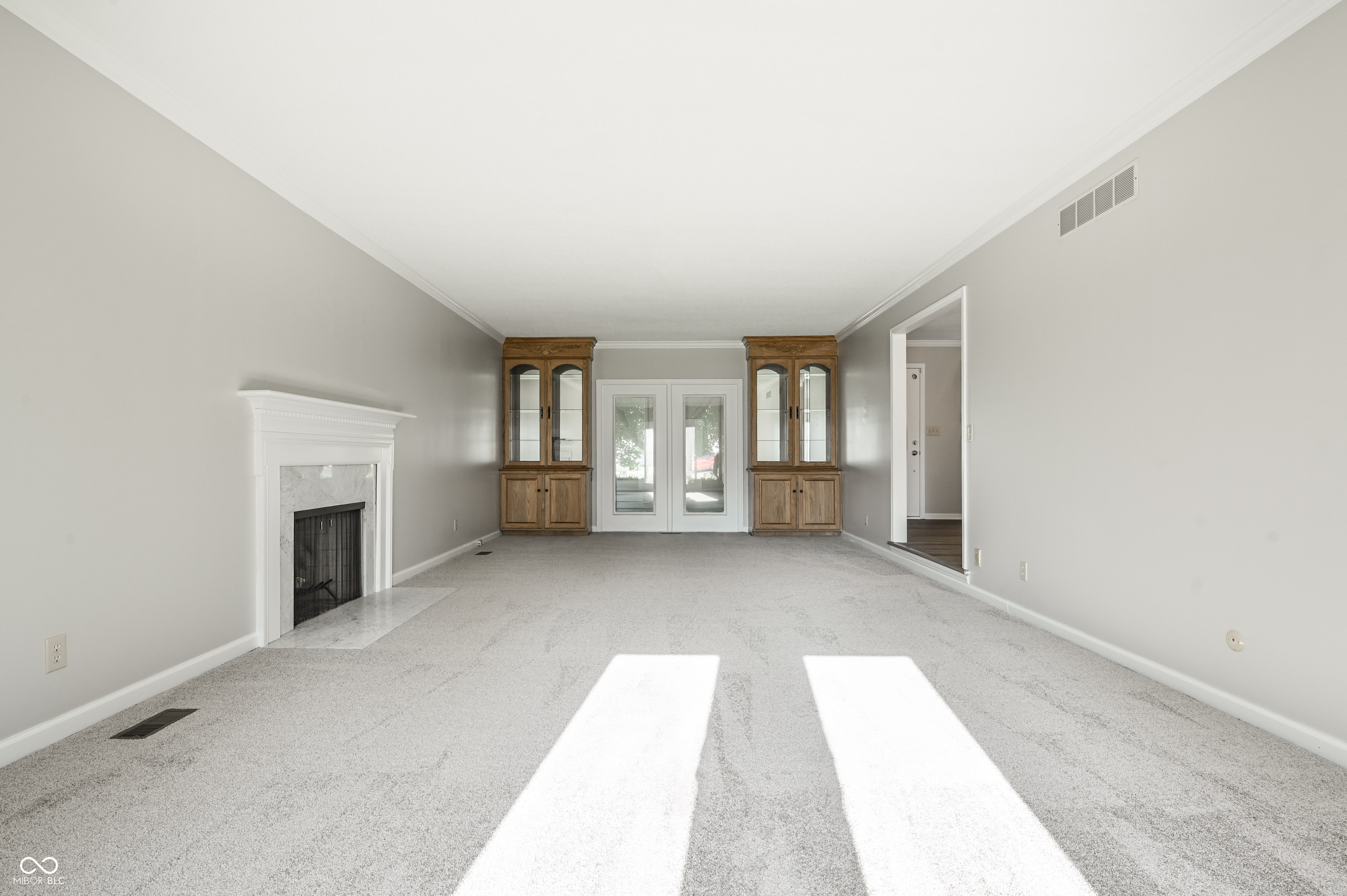 12443 Charing Cross Road Carmel, IN 46033 - Photo 12 of 44 Gallery Image 12