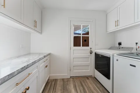 $684,500 | 10703 Deerwood Road, Houston, TX 77042