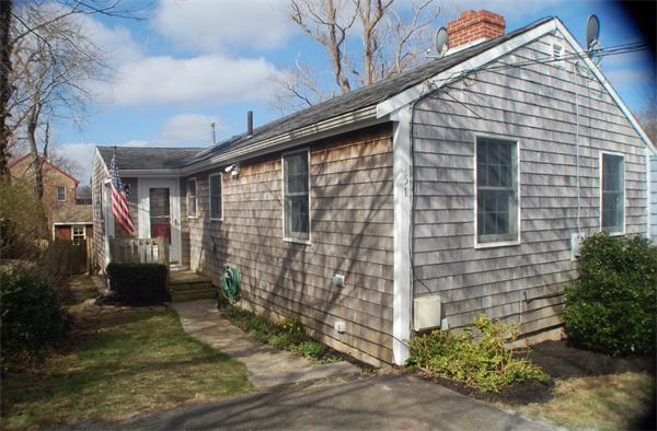151 Arnold Road Marshfield, MA 02050 - Photo 1 of 15 Gallery Image 1