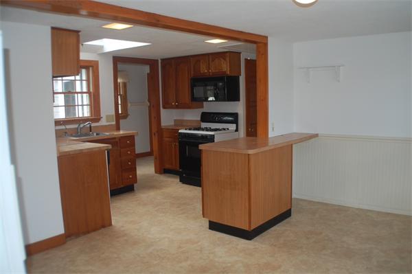 151 Arnold Road Marshfield, MA 02050 - Photo 3 of 15 Gallery Image 3