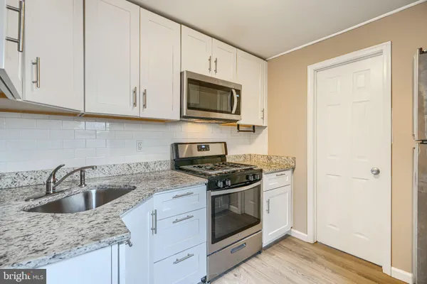 $1,375 | 1910 Eastern Avenue, Unit 2, Baltimore, MD 21231