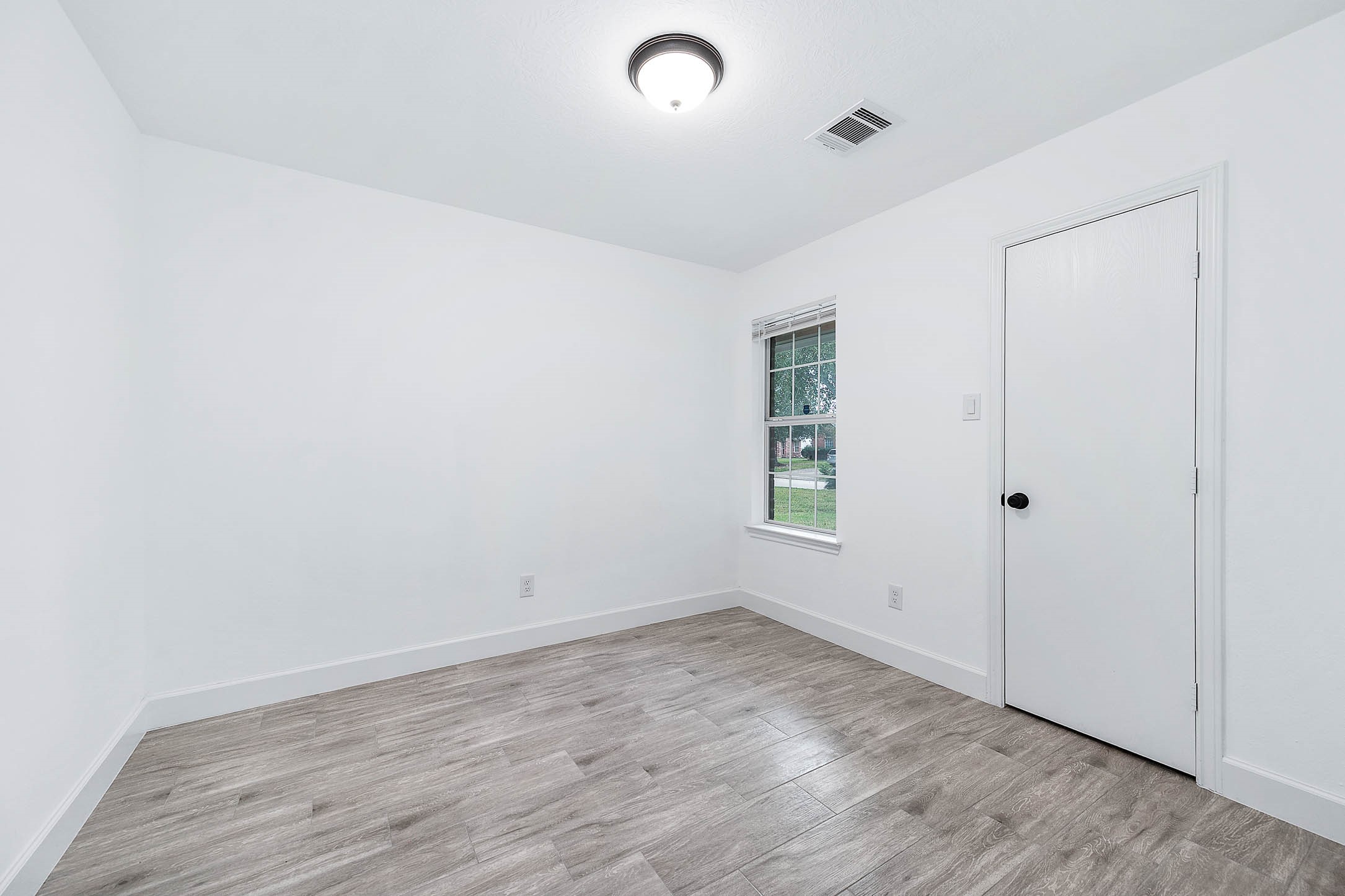 12027 Duane Street Houston, TX 77047 - Photo 17 of 24