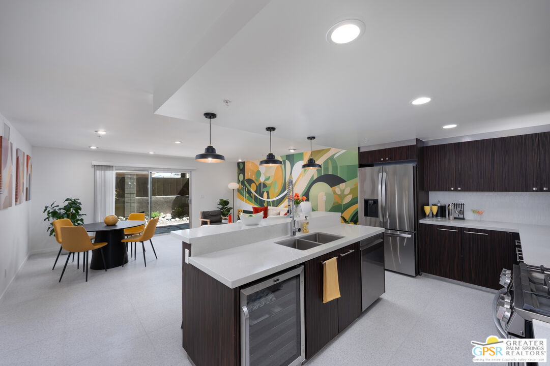 588 East San Lorenzo Road, Unit 104 Palm Springs, CA 92264 - Photo 4 of 66