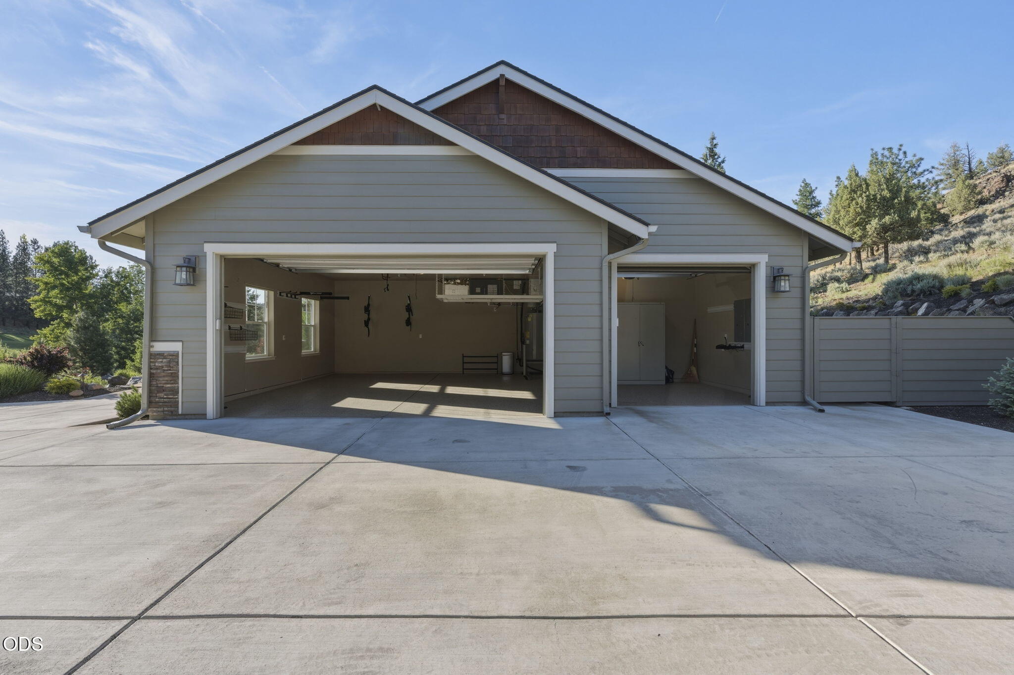 2269 Northwest Putnam Road Bend, OR 97703 - Photo 48 of 57