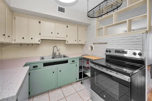 $98,500 | 5664 40th Terrace North, Unit 430, Kenneth City, FL 33709