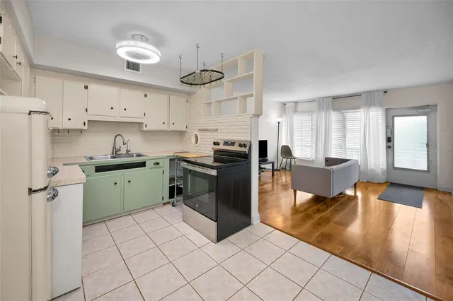 $98,500 | 5664 40th Terrace North, Unit 430, Kenneth City, FL 33709