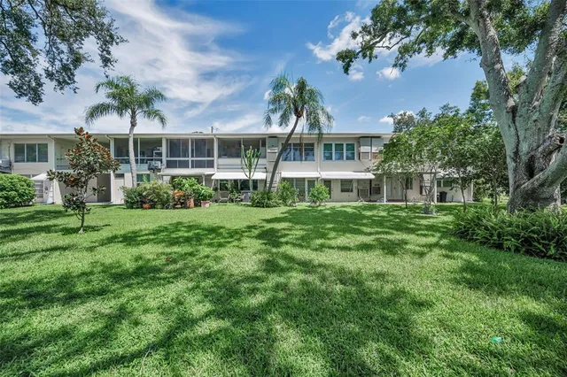 $98,500 | 5664 40th Terrace North, Unit 430, Kenneth City, FL 33709