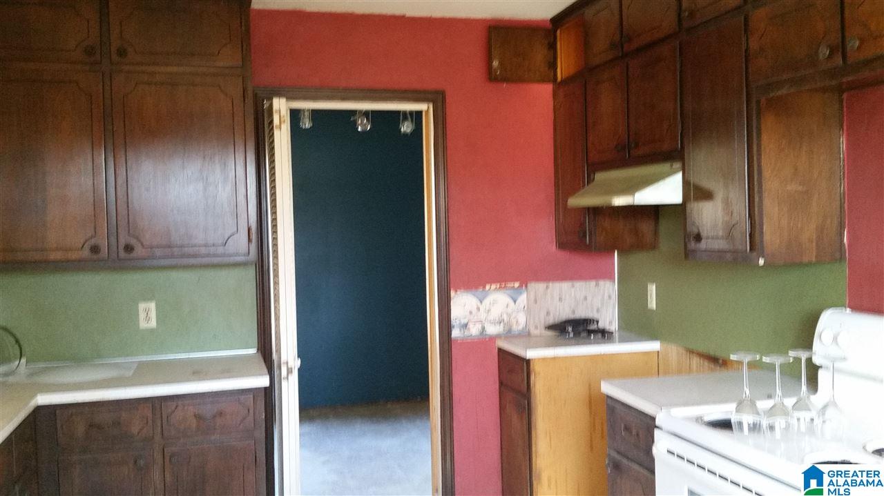 2268 Old Tyler Road Hoover, AL 35226 - Photo 4 of 17