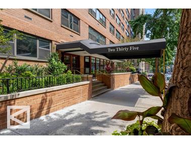 235 East 87th Street, Unit 10K Manhattan, NY 10128 - Photo 9 of 13