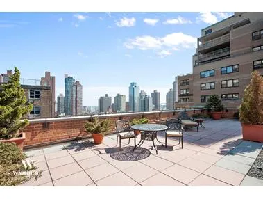 $1,140,000 | 235 East 87th Street, Unit 10K | Upper East Side